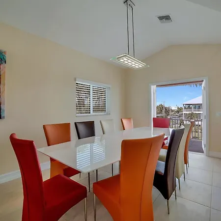 Luxury 6Br Home: Heated Pool, Spa, Near Beach!